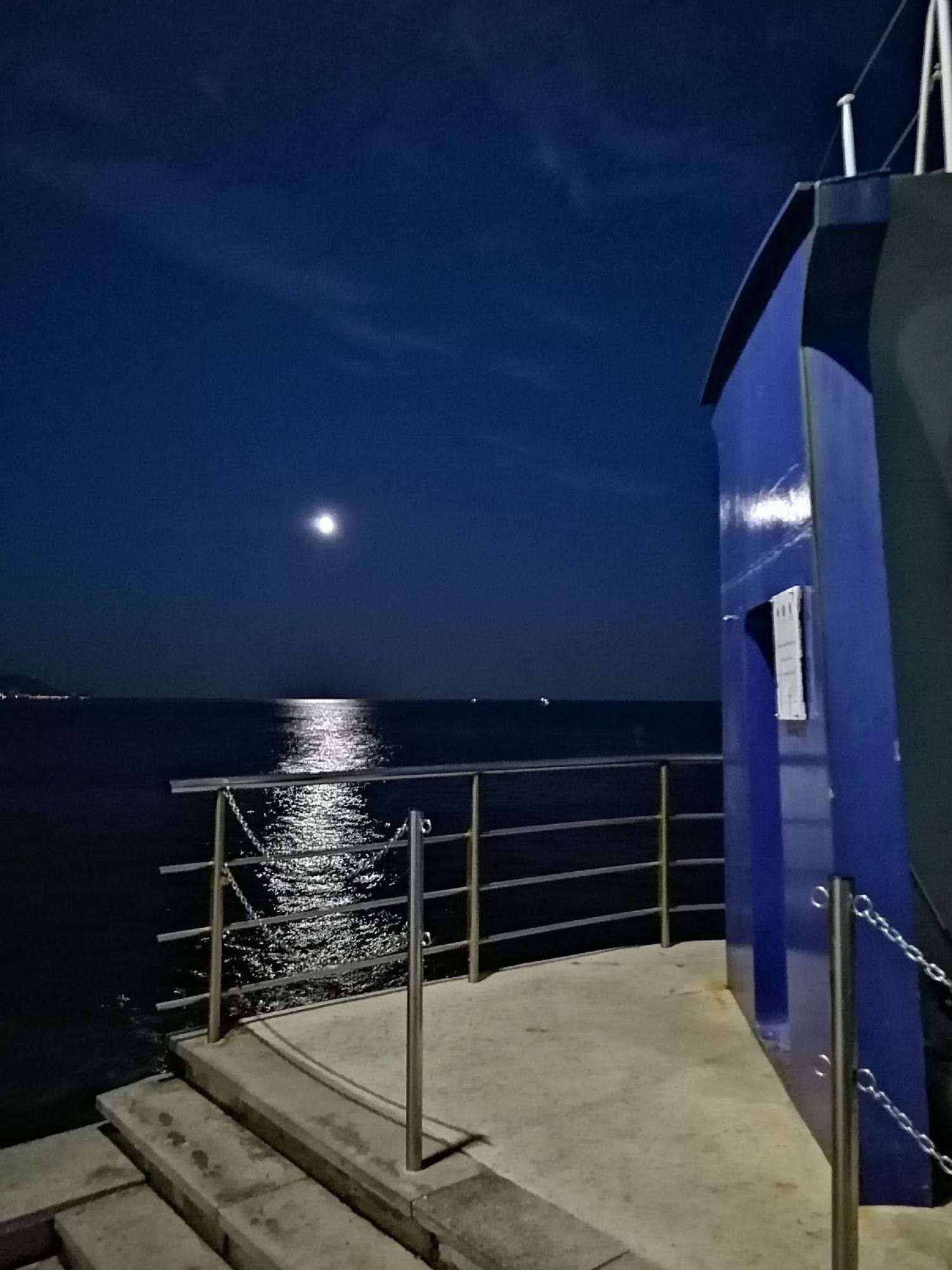 Appartamento Loano Climatizzato Mt 650 Dal Mare Exterior photo